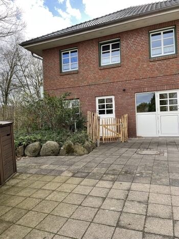 Der zur Ferienwohnung gehörige eigene Parkplatz