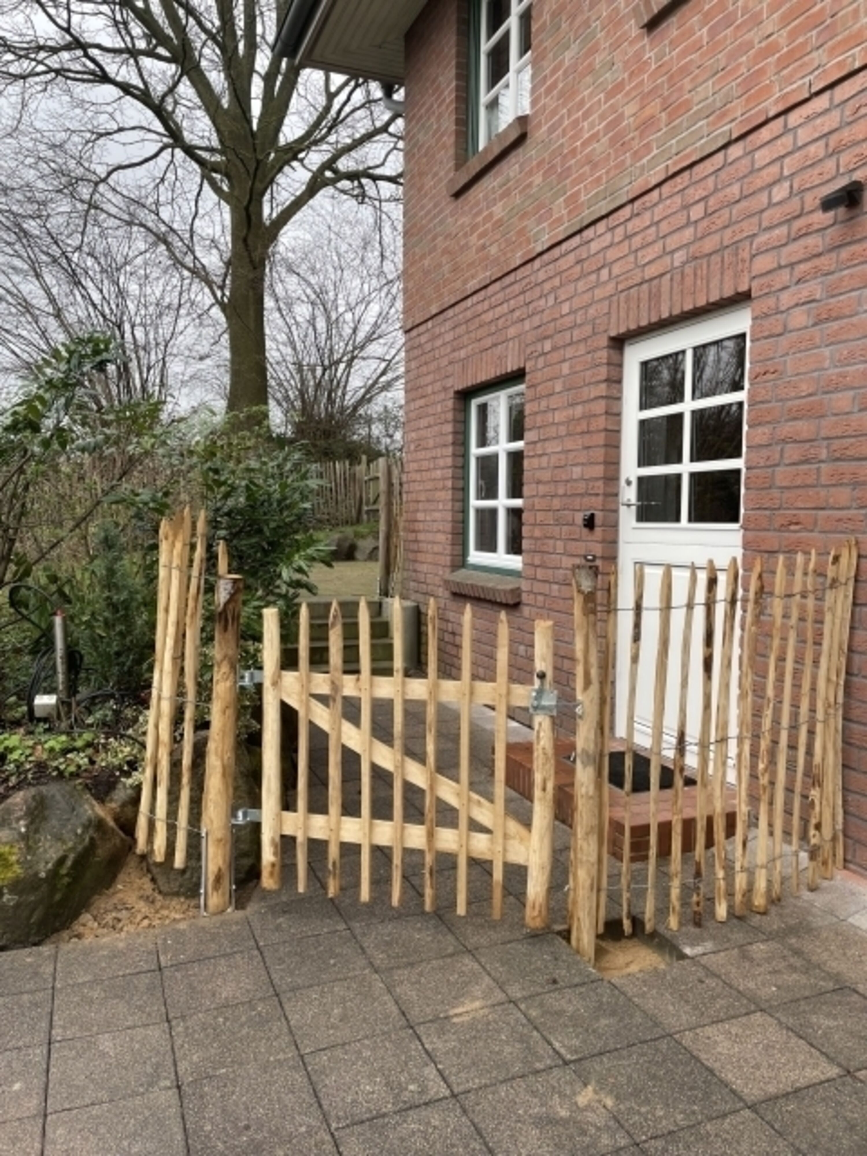 Ihre Hunde gelangen direkt von der Ferienwohnung in den Garten