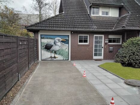 Ein charmantes Haus mit frisch renovierter Zufahrt und großzügigem Zugang