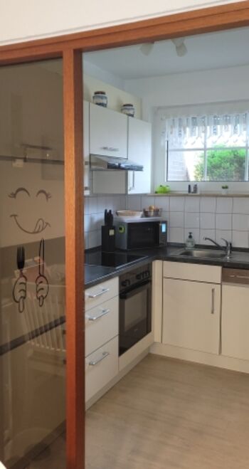 EG - voll ausgestattete Küche