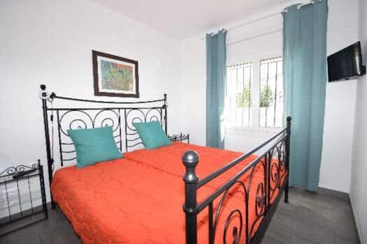 Schlafzimmer mit Doppelbett