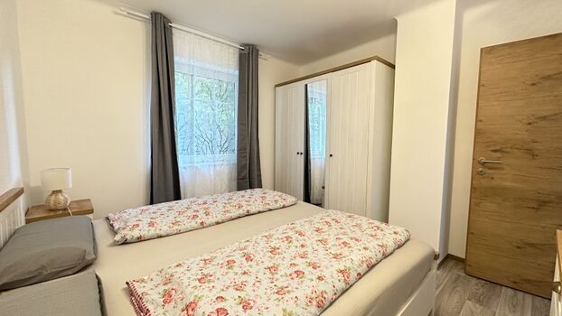 Schlafzimmer 1 Doppelbett 