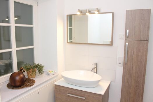 Bad im OG mit Dusche