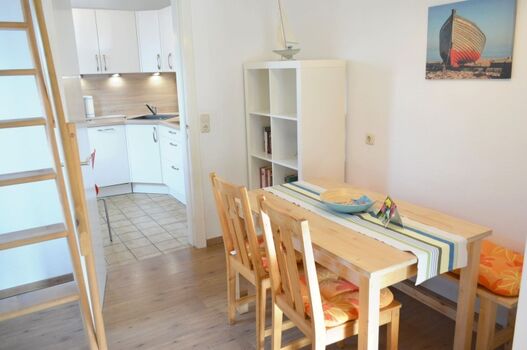 ...dahinter die Küche