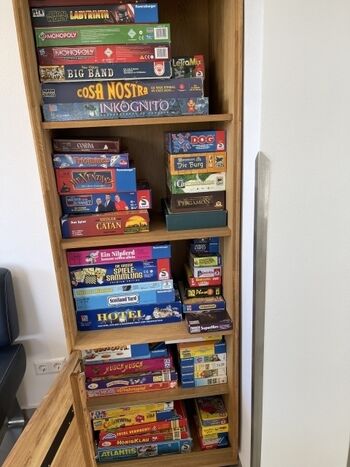 vielfältige Spiele für Groß und Klein