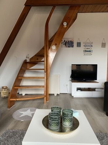 Treppe ins OG (Schlafzimmer)