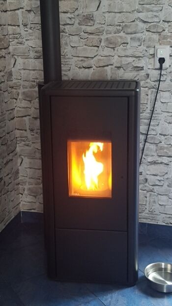 moderner Pellettofen für die kalten Tage