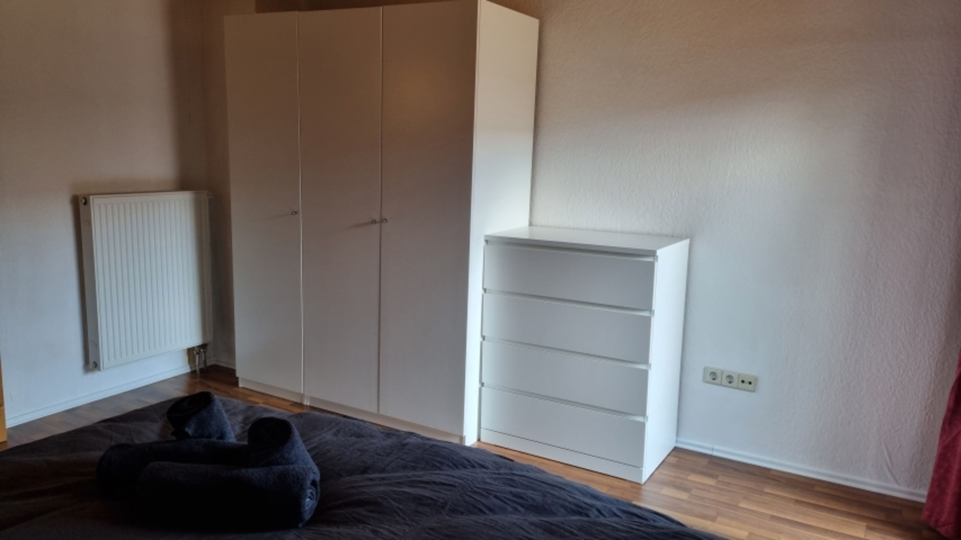 Schlafzimmer 1