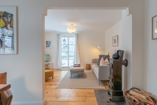 Mien Lütten - Gemütlicher Wohnbereich mit urigem Kamin 