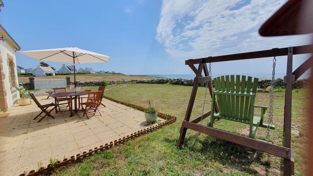 Die Terrasse zum Meer hin