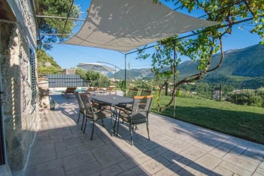 Aussentisch fuer 6 Personen