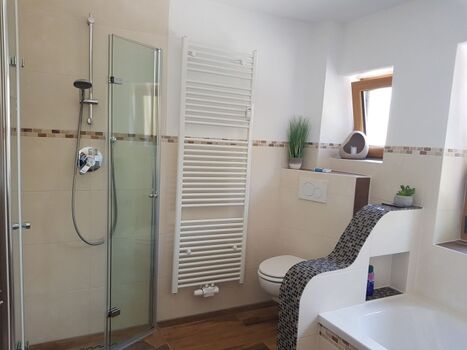 Ebenerdige Glasdusche