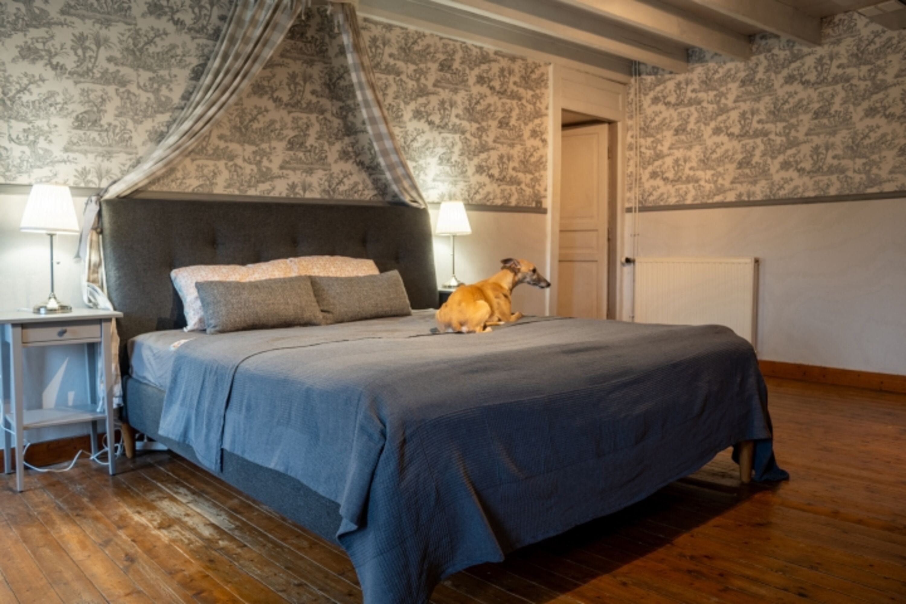 Schlafzimmer 1