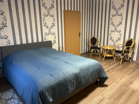 gemütliche Sitzecke im Schlafzimmer