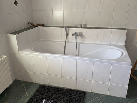 Badewanne im Hauptbad