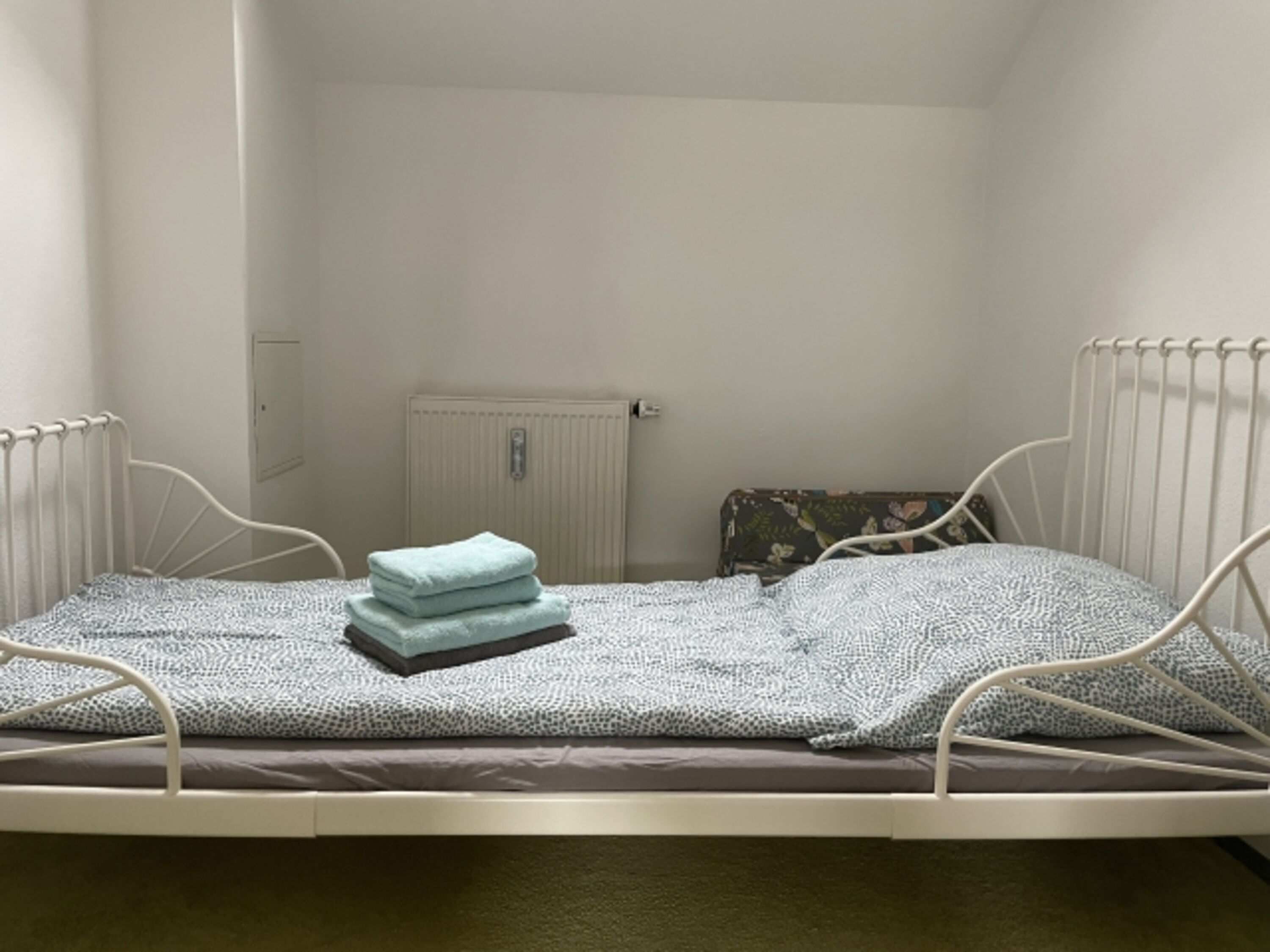 Schlafkammer mit Einzelbett