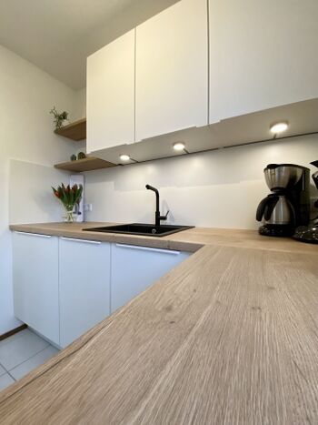 Seit Februar geräumige neue Küche