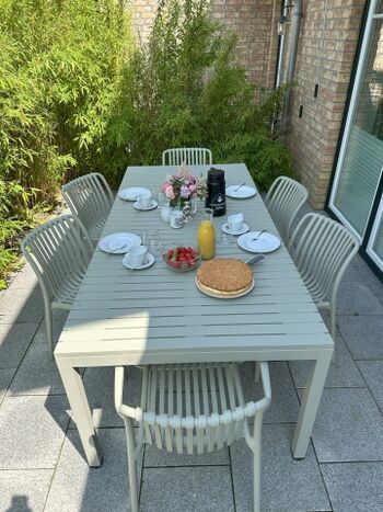 Terrasse mit Sonnenschutz