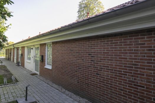 Nebengebäude, Anbau