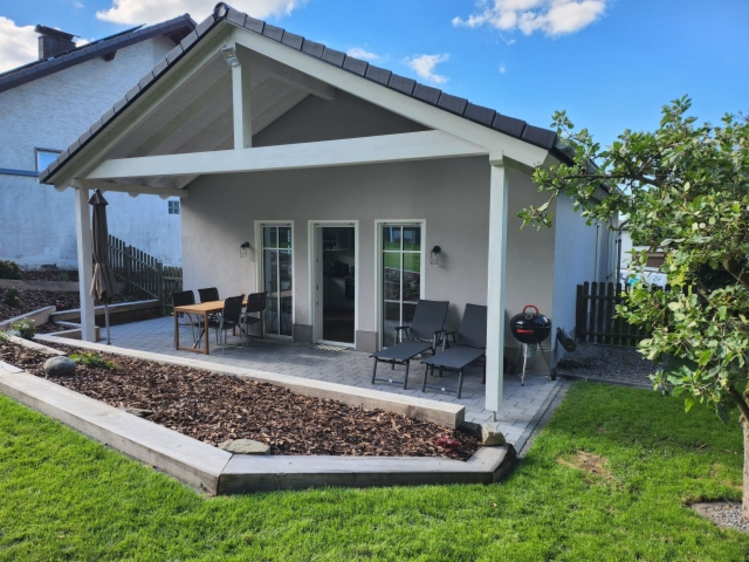 Gartenansicht / Terrasse