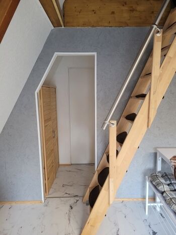 Treppe ins Obergeschoss 