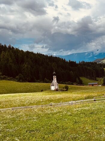 Magdalena Kirche in Vilnöss ca. 35 min entfernt 