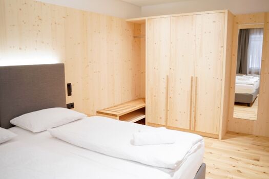 Schlafzimmer mit eigem TV 