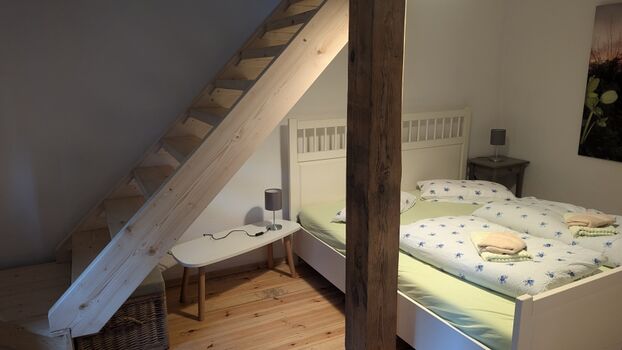 Schlafzimmer 1 EG Links