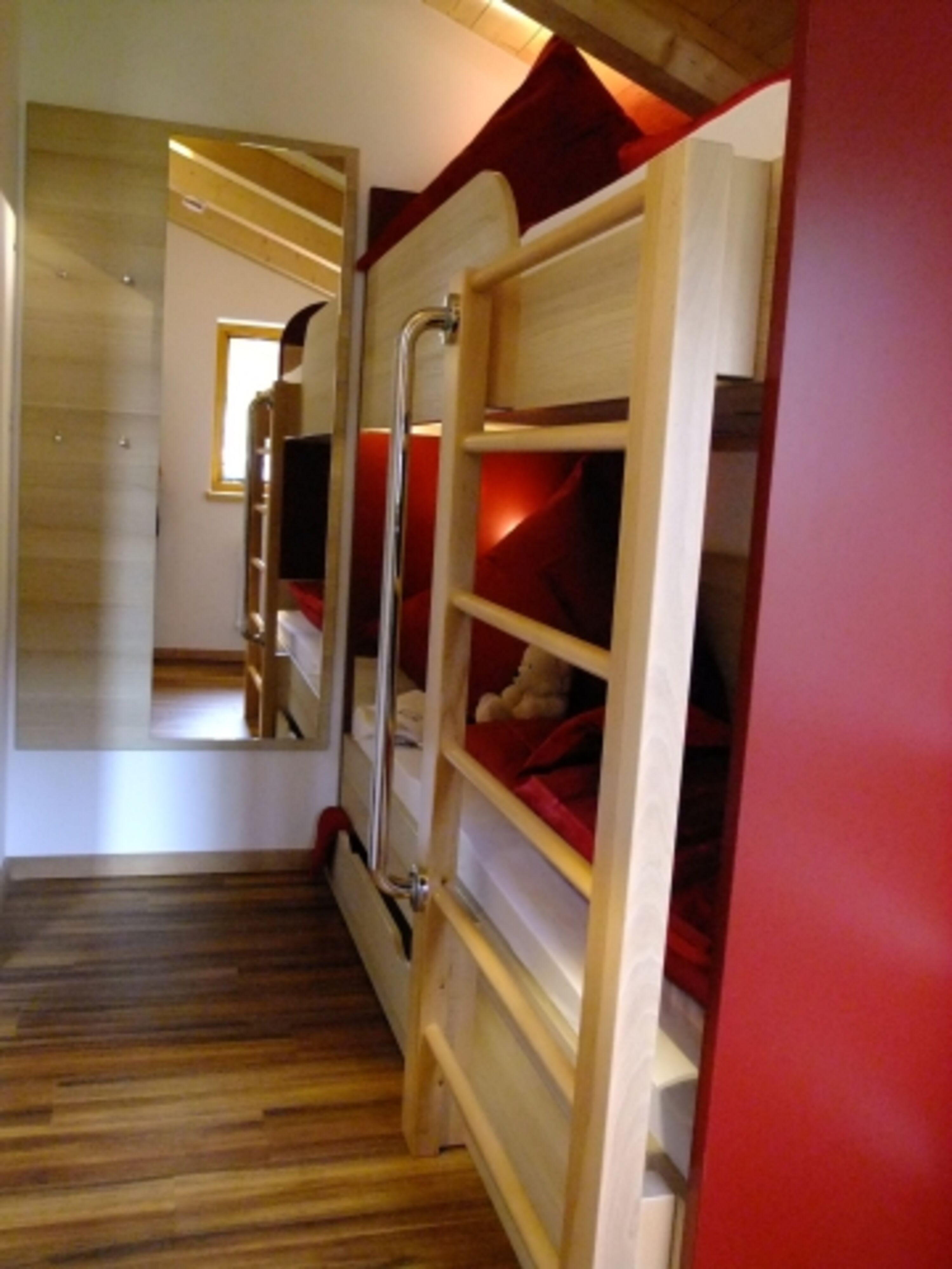 Schlafzimmer mit Hochbett