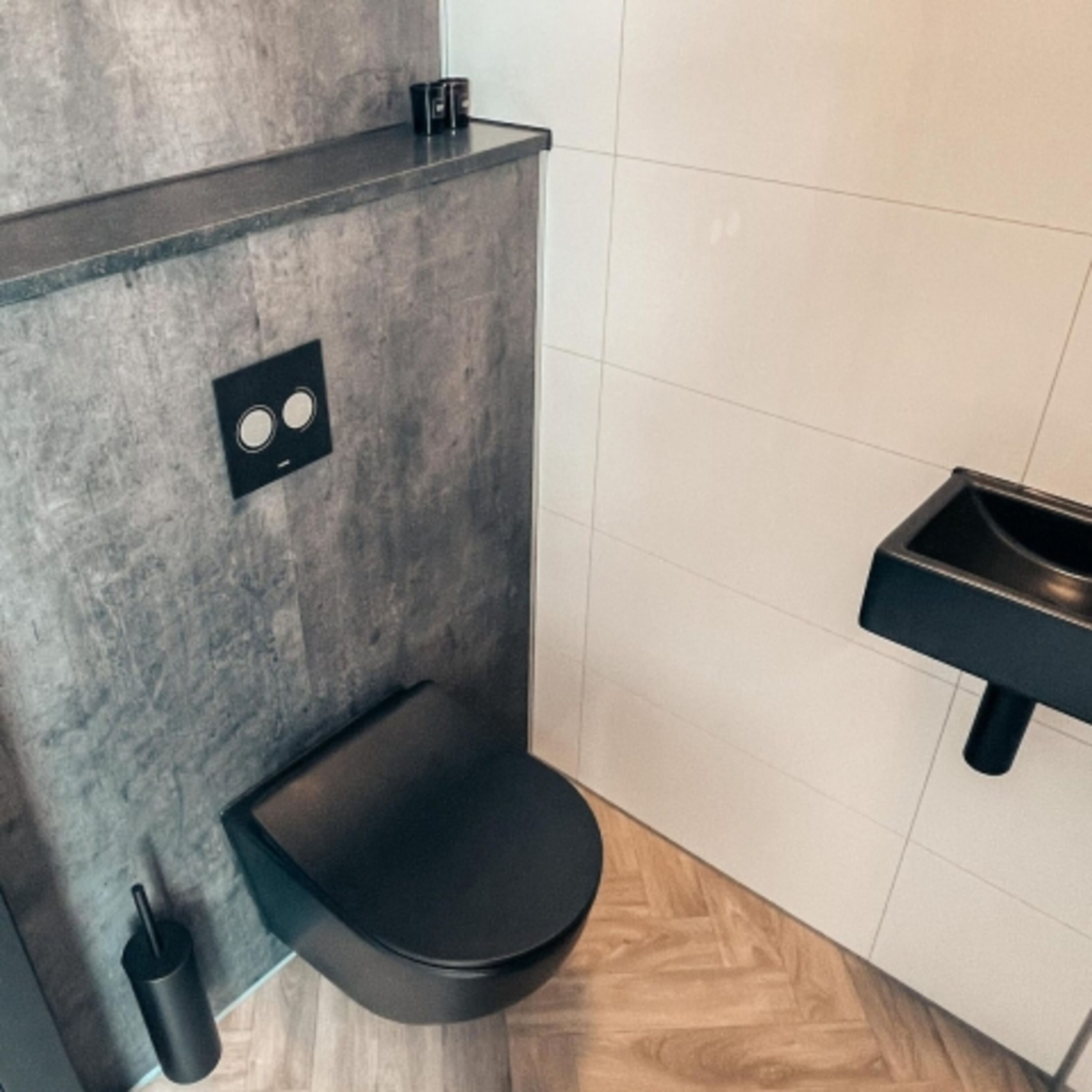 Separate Toilette