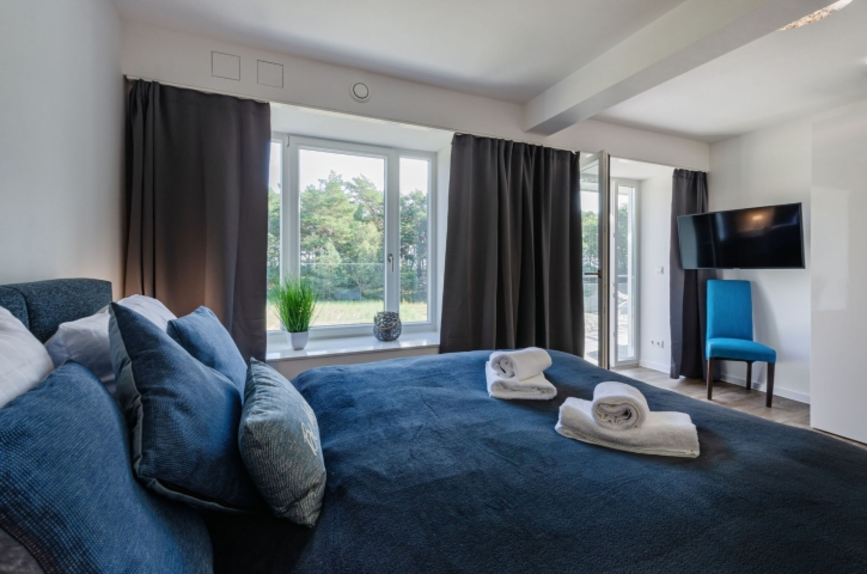 Schlafzimmer 1