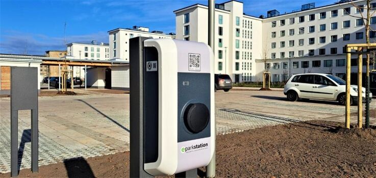 Parkplatz mit E-Ladestation