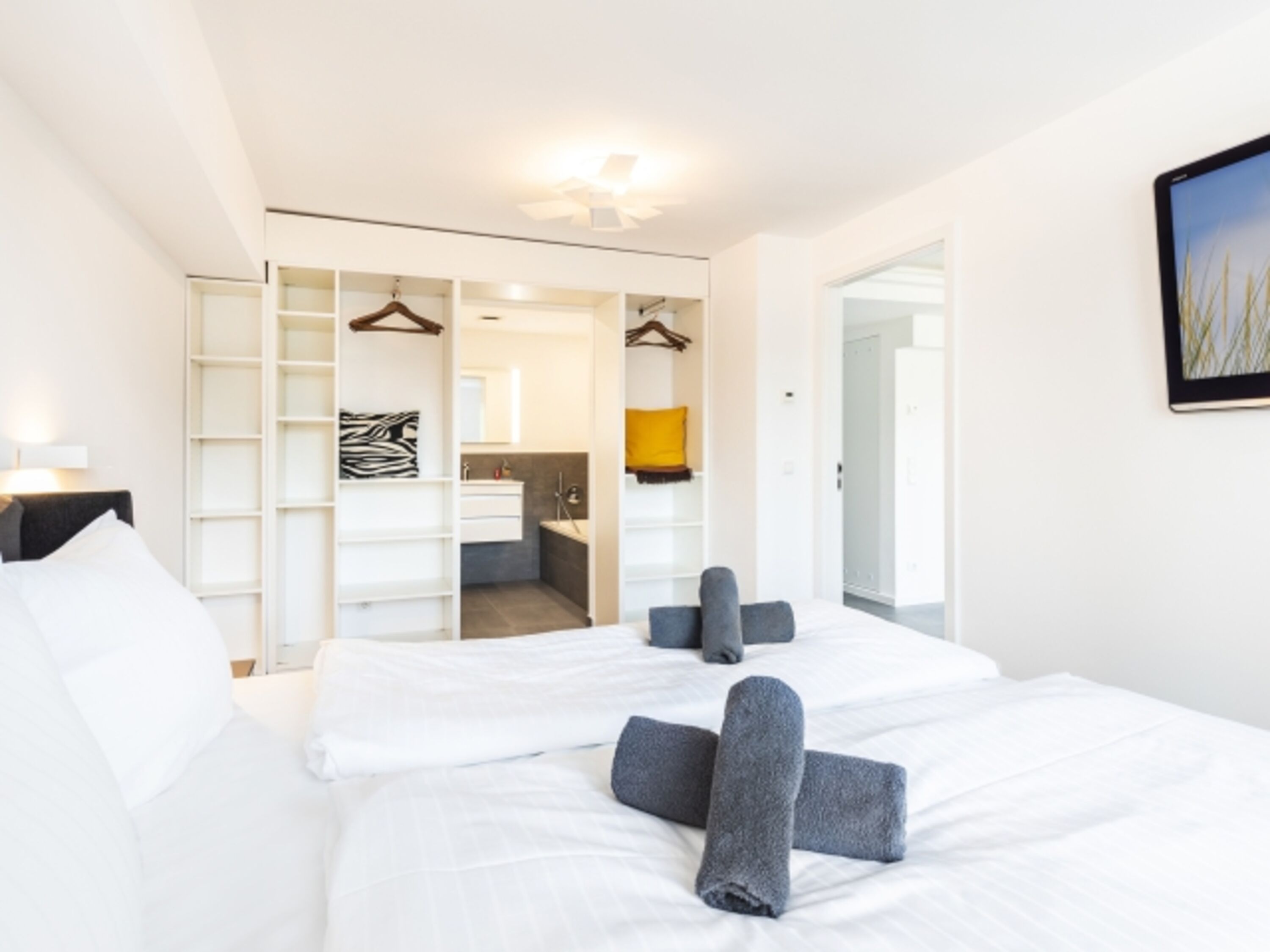 Schlafzimmer 1