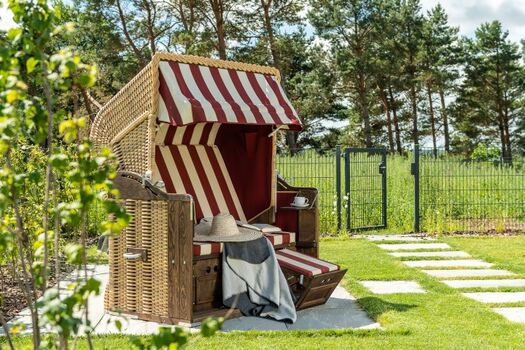 Kleine Relaxinsel im Garten