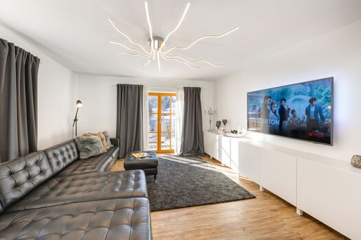 Wohnzimmer mit 4,30m Couch