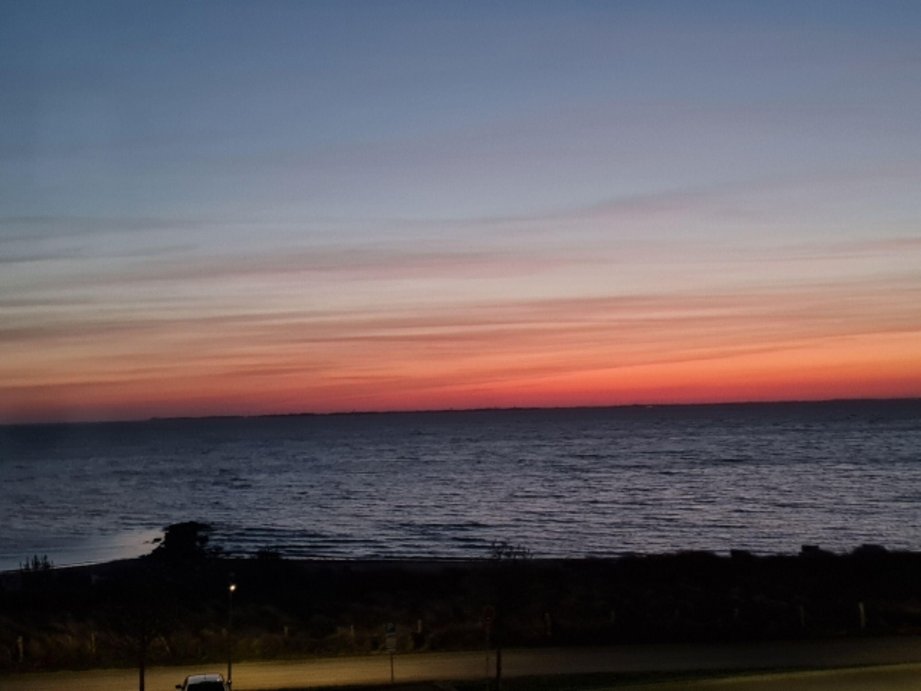 Ein wunderschöner Sonnenuntergang über der Ostsee