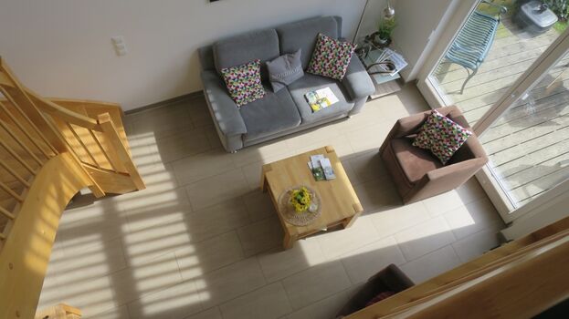 Blick von Galerie (1. OG) auf Couchecke