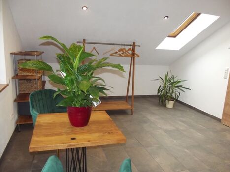 Sitzgelegenheit im Elternschlafzimmee