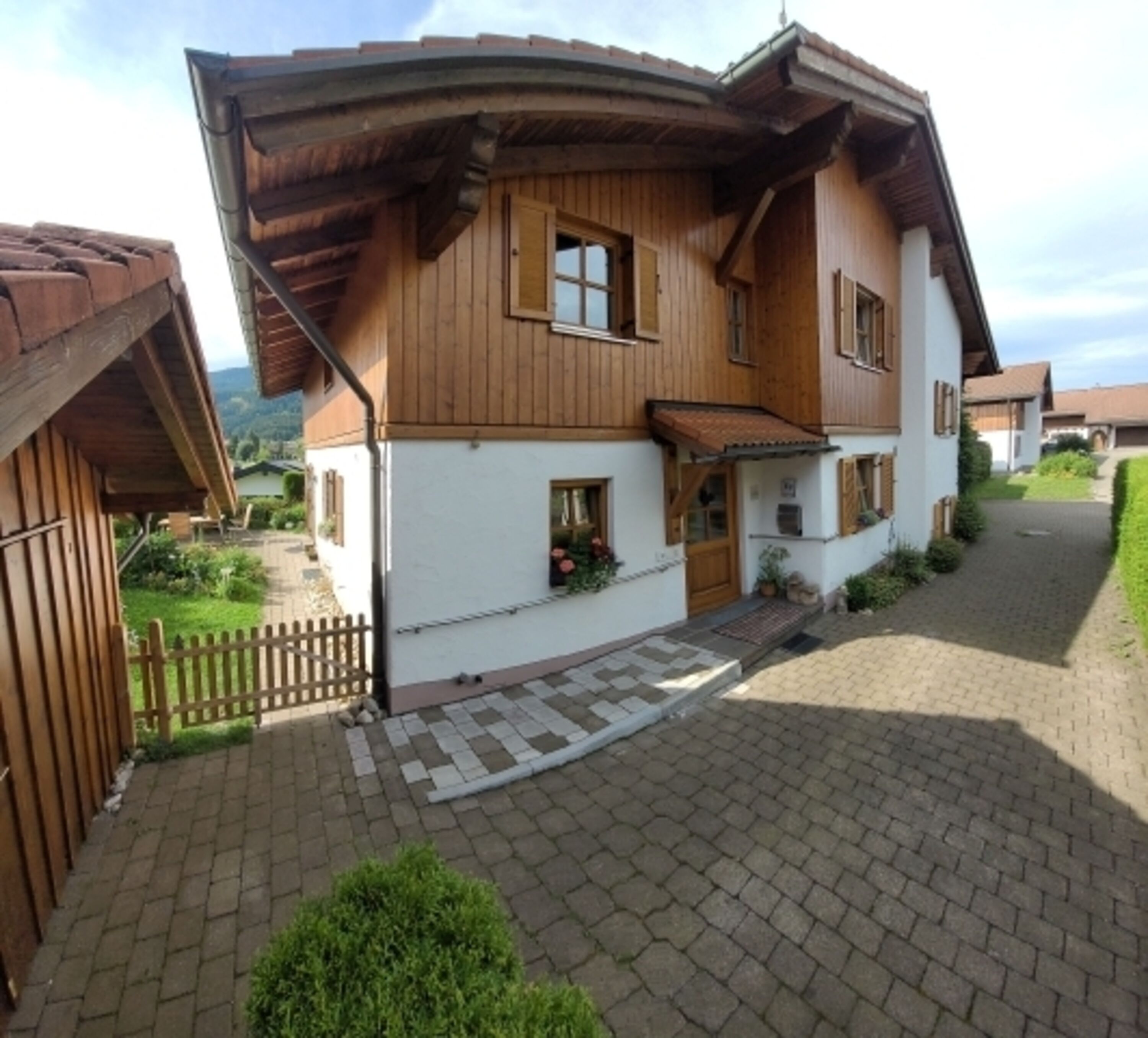 Alpenchalet Sonnenröschen am Ende der Sackgasse ohne Autoverkehr