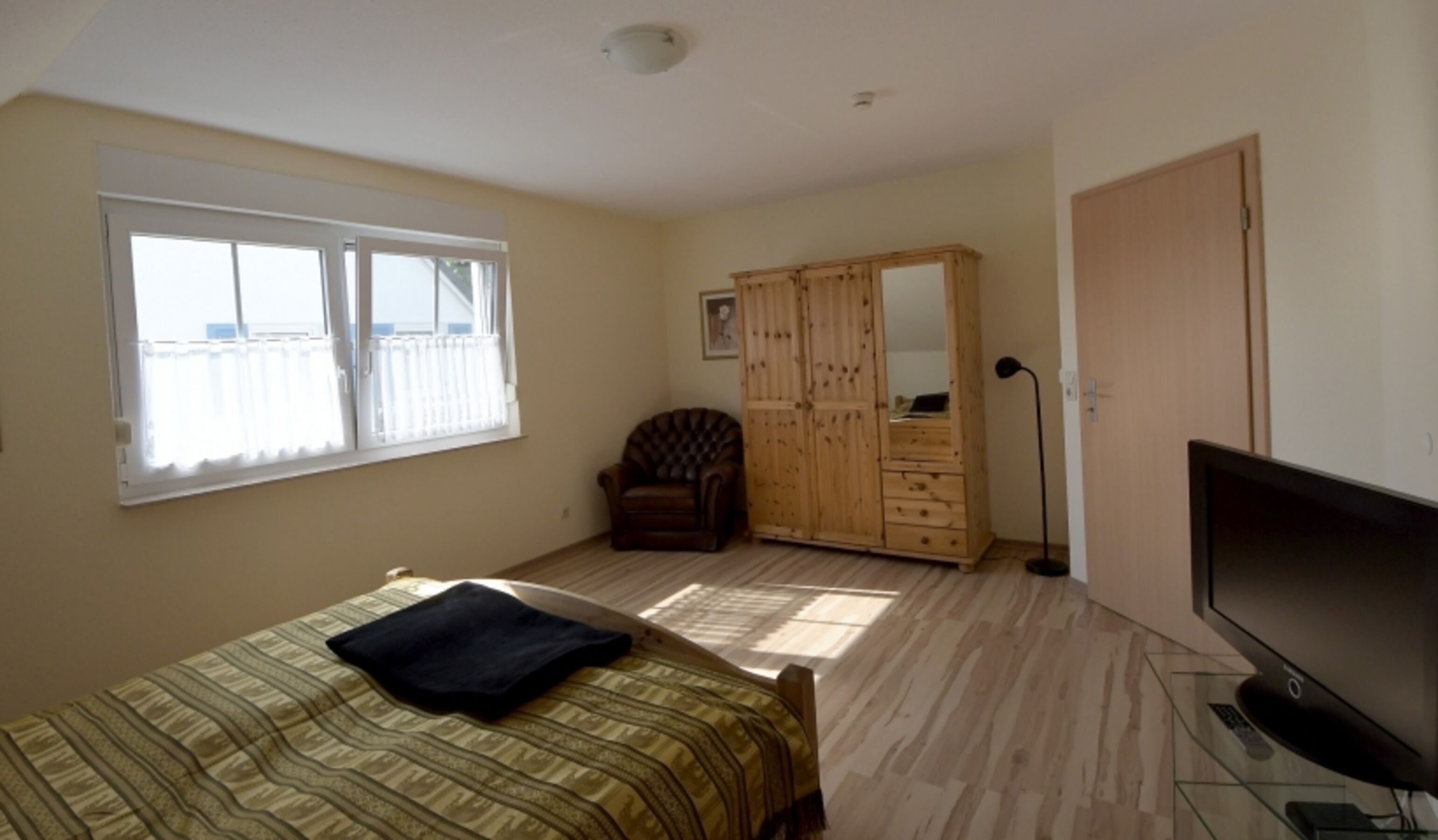 Schlafzimmer 1 (OG)