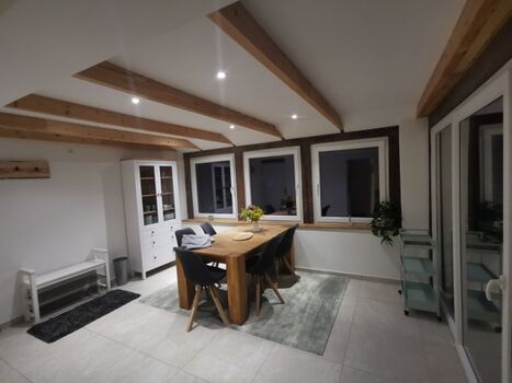 Wintergarten am Abend