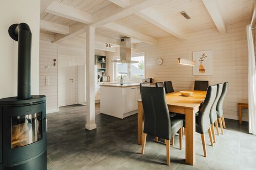 Essbereich mit Küche