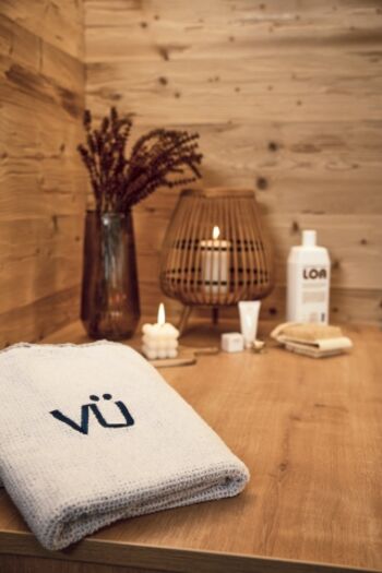 Badezimmer mit Pflegeprodukten