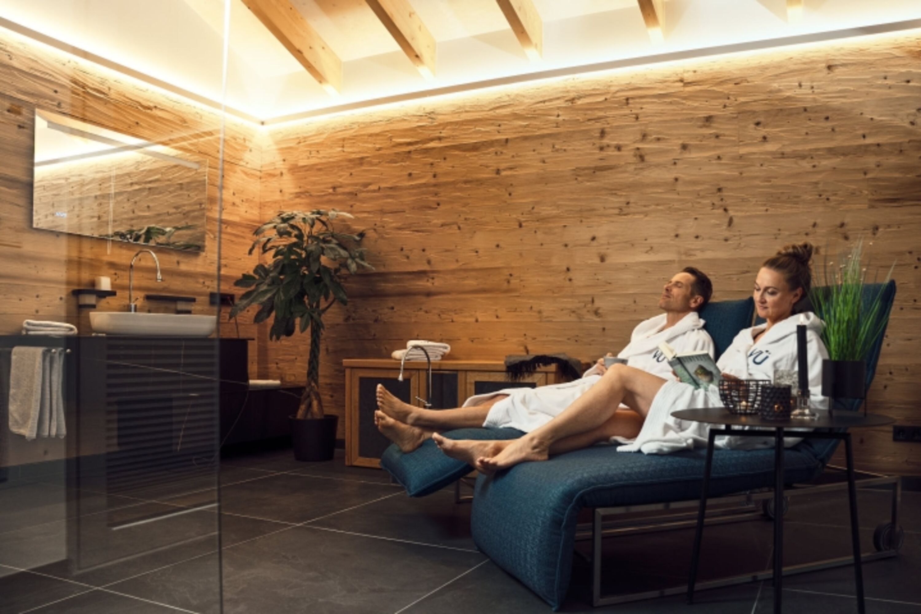 Badezimmer mit Pflegeprodukten