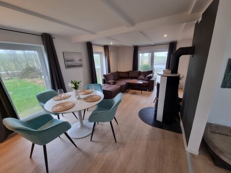 Wohn/Essebereich mit Kamin