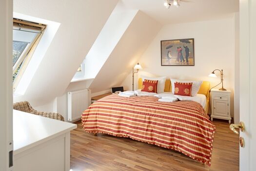 Schlafzimmer eins im OG