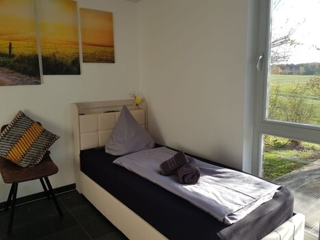 Schlafzimmer 1 im EG