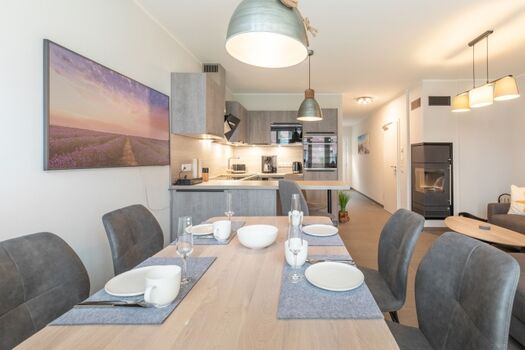 Westwind -  Heller Wohn und Essbereich 