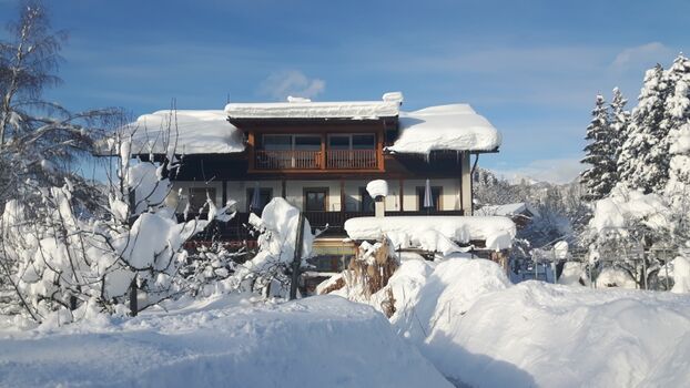 Landhaus im Winter