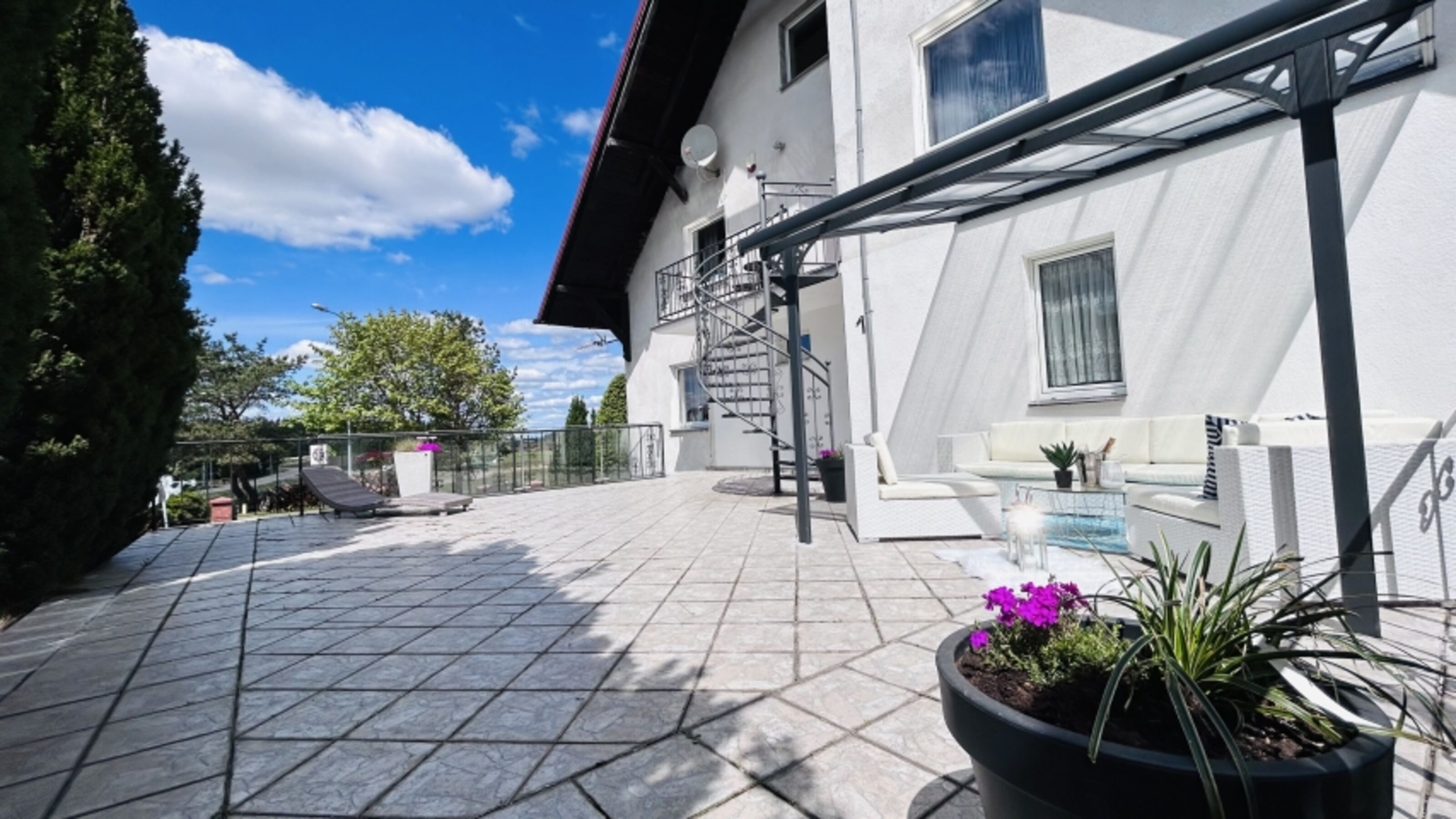 Große Terrasse